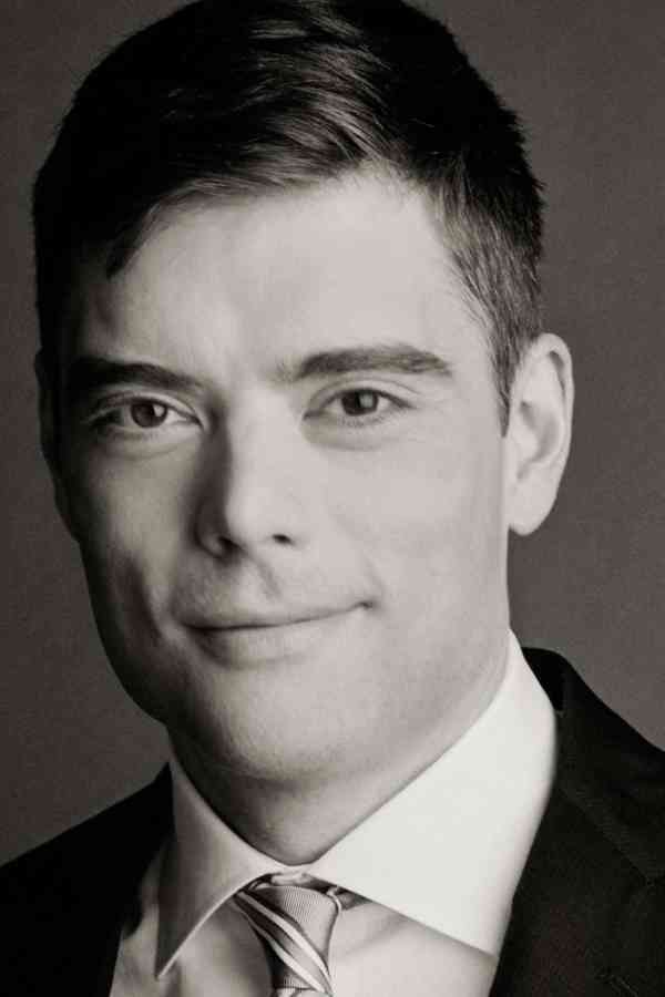 Kevin Gibson's wonderful face.